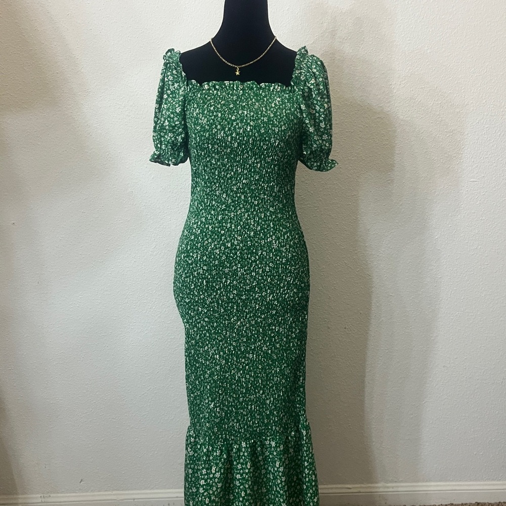 Chic Green Floral Midi Dress
